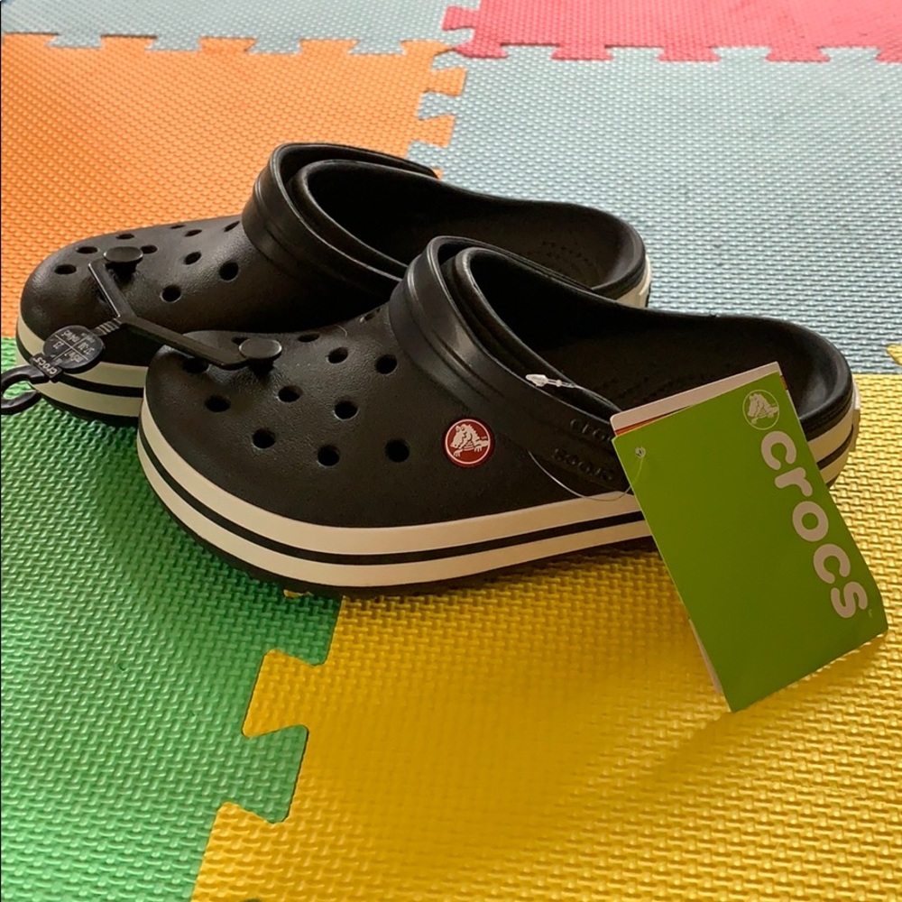 Black crocband crocs